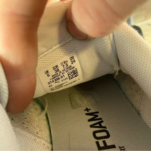 Puma carina Womens size 7.5 shoes white leather comfort casual sneakers - Picture 8 of 8